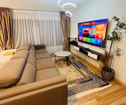 N2 Big TV &sofa kids play area Arte Cheras 4bed8pax