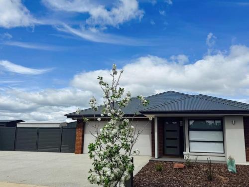 Nagambie Living