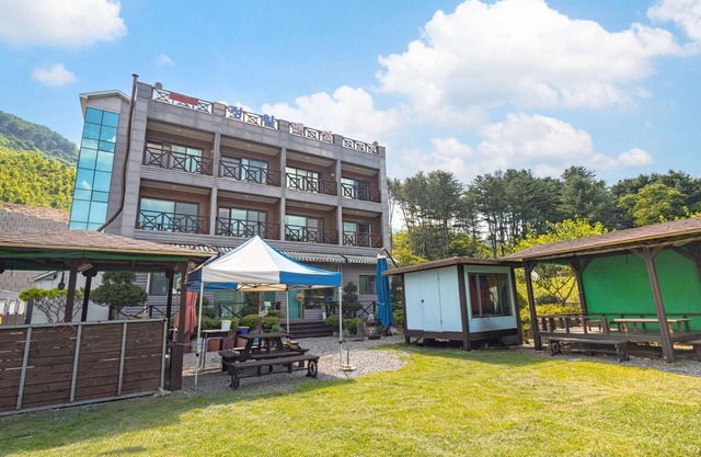 Namyangju Jeongwon Pension
