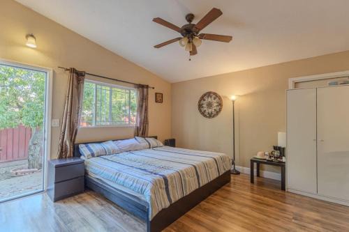Narvaez Master bedroom private entry and bathroom