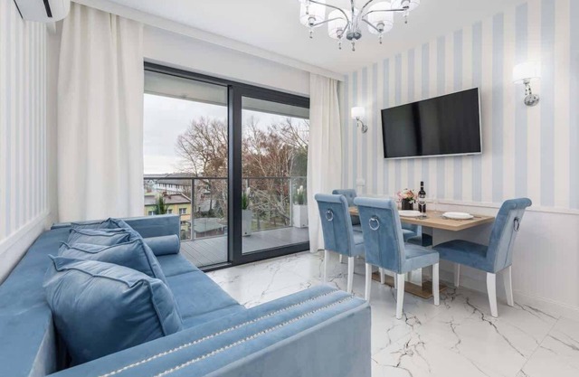 Natural 609 | Beautiful Apartment | Air Conditioning
