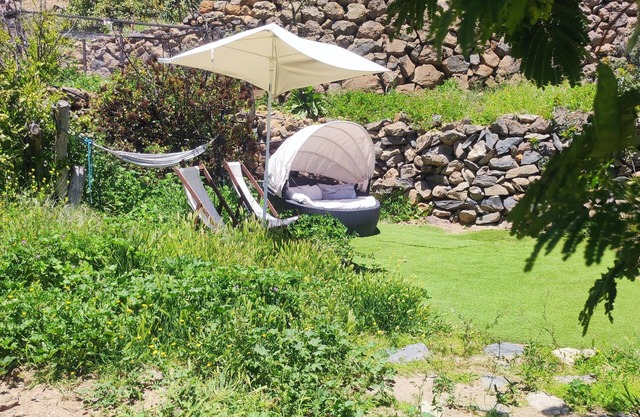 Nature retreat with optimal sea views, sunrise and stargazing