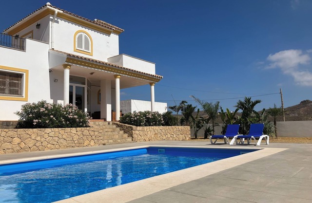 Naturehouse with private swimmingpool close to Cabo the Gata natural park.