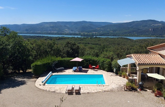 Naturist near Montelimar Drome, Ideal for Debutants