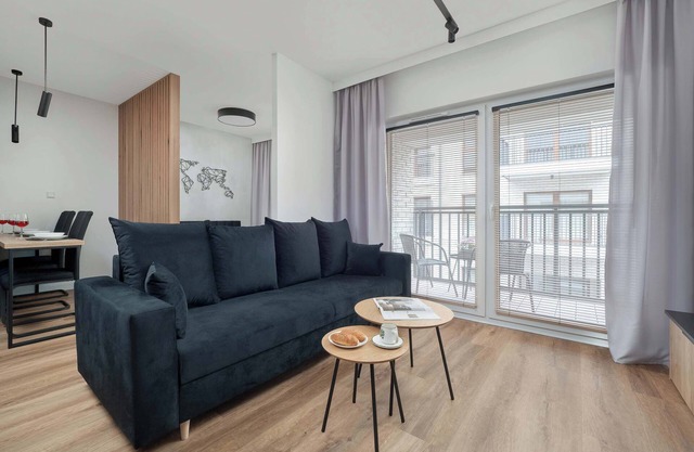 Nawrot 34 | Łódź | Atmospheric Studio | Smart TV