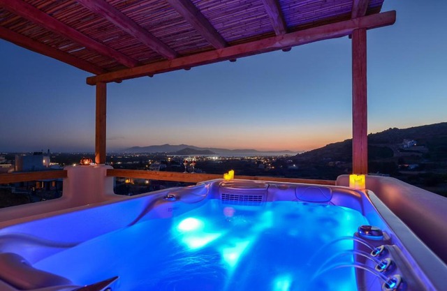 Naxos Pantheon Luxury Apartments