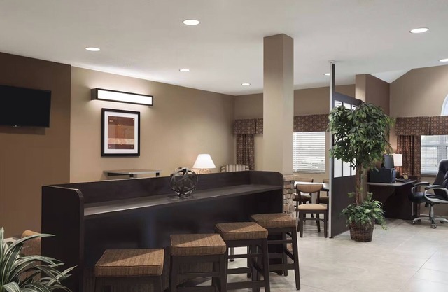Near I-79 for Easy Transit | 2 Budget Stays w/Free Parking