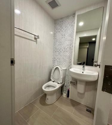 Near Safari Park and BTS Bangchan condo swimming, fitness, cooking, family-friendly rental