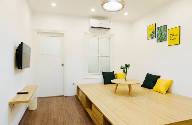 Nearby Old Quarter - center in Hanoi, Convenient Aparterment