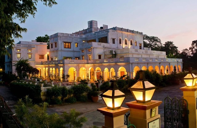 Neemrana's Baradari Palace