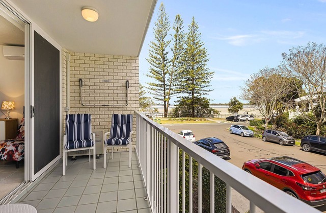 Nelson Point Unit 2 Golden Beach QLD