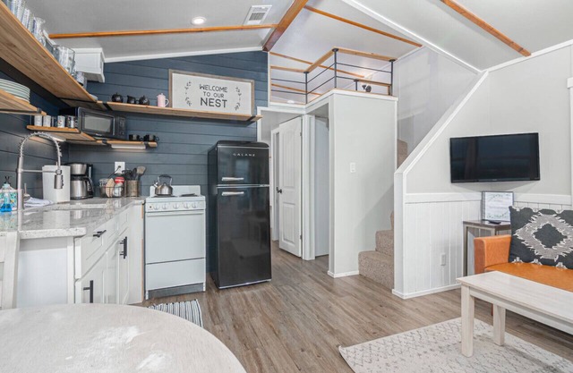 Nest · Texas Tiny House with a Big View