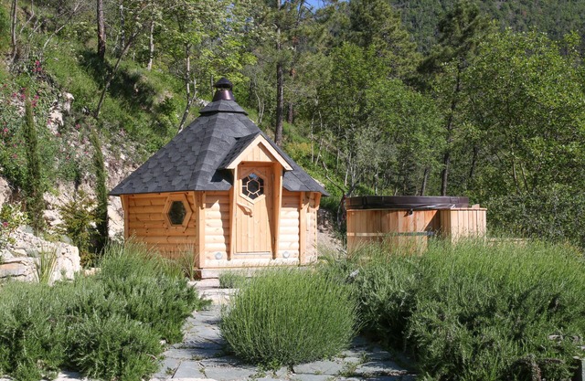 Nestled in an olive grove, chalet with large panoramic terrace