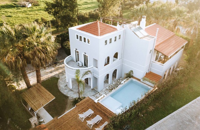 NEVER ENDING SUMMER LUXURY VILLA
