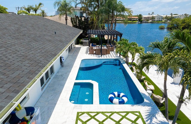 *NEW*10min to Atlantic Ave Delray | Walk 2 Beach |