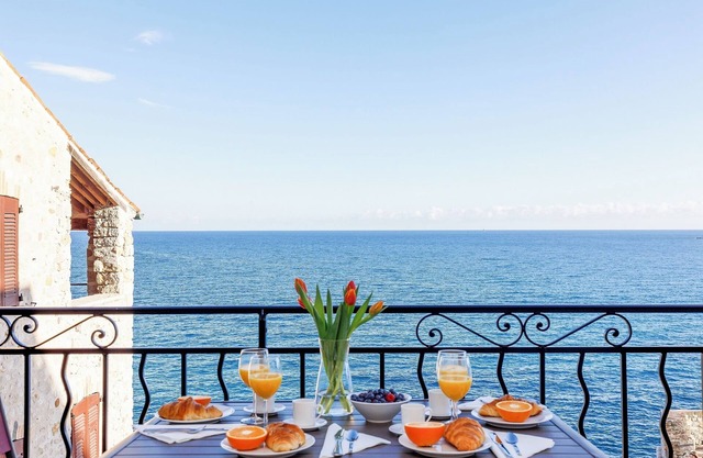 🌞 NEW 2024 🏖️ Lux VillageHouse 2BDR, 2BTH - 1sr row full sea view 🌅