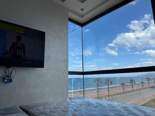 New 2025, Front beach flat, Newly renovated
