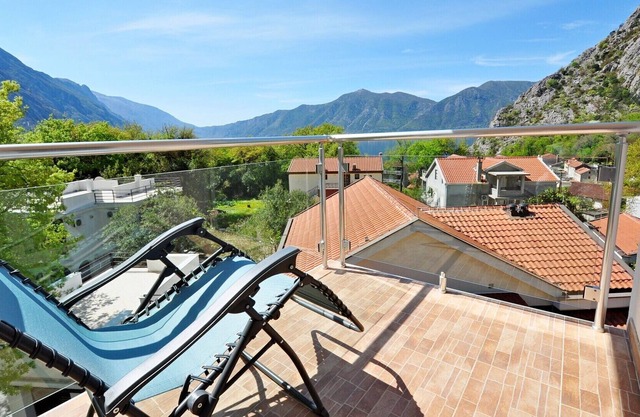 New 2bd Apt Tamara with sea view