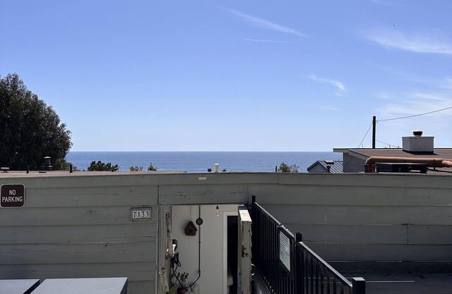 NEW 30% OFF! LIMITED OFFER! Ocean Breeze, Walking to Beach and Hiking