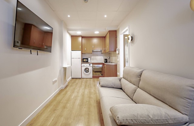 New Apartment Madrid Feria 103