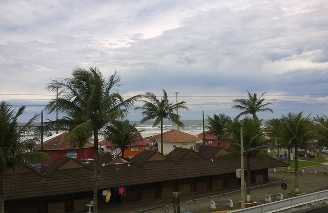 New apt sea front with beautiful balcony and sea views