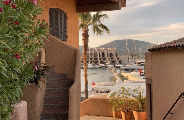 New- Beach 2min, Direct accès marina, 2km from Saint-Tropez