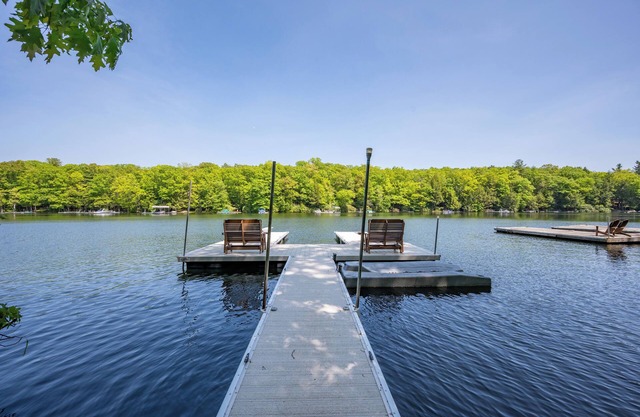 New! Charming Lakefront w/Dock & Mountain Views