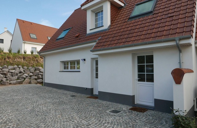 New comfortable villa, located 500 meters from the beach and close to the 2 golf courses.