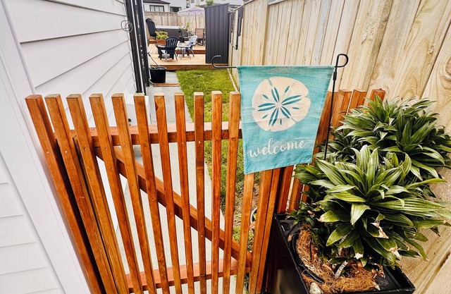 New Cosy Apartment By The Sea