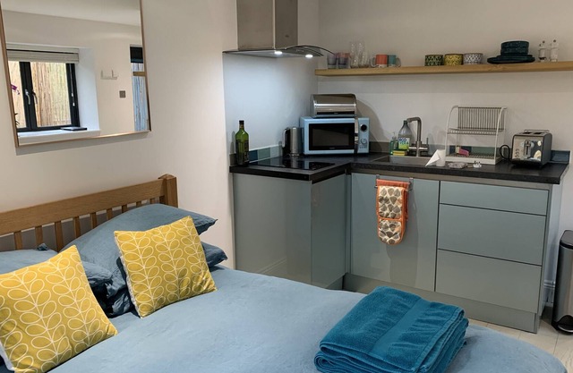 *New* Cotswolds annexe near Bath