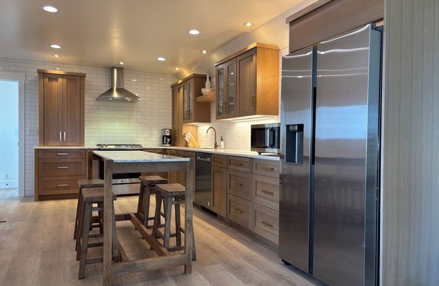 New Cozy Bluffdale Stay -Sleeps 4-Quiet, Patio, Full Kitchen, Near Freeway