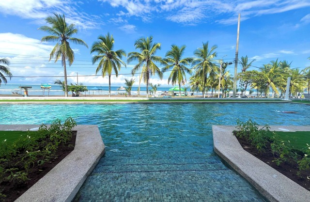New Front Row Oceanfront at Pacific Point w/Gymnn