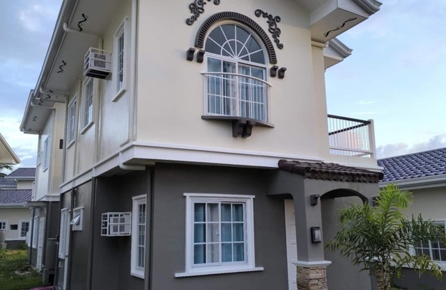 New furnished house in gated community. Close to Panglao town, airport, beach.