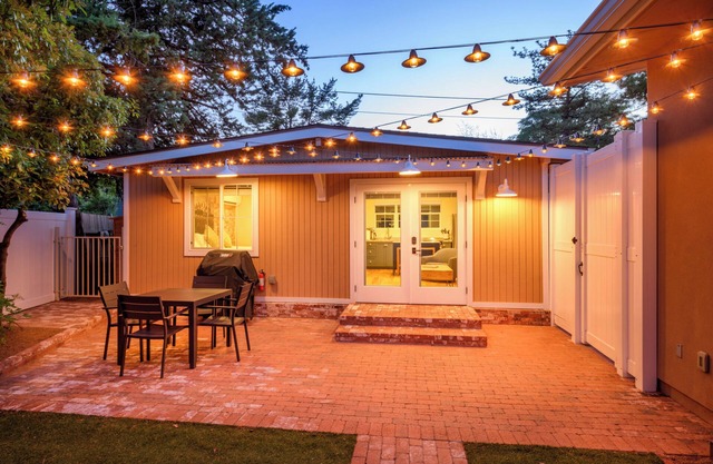 NEW Gem Uptown - Hot Tub, Walk to Food + Trails