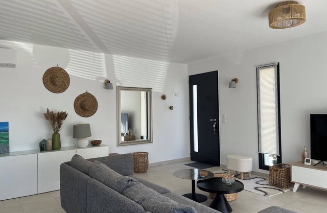 New house Narbonne