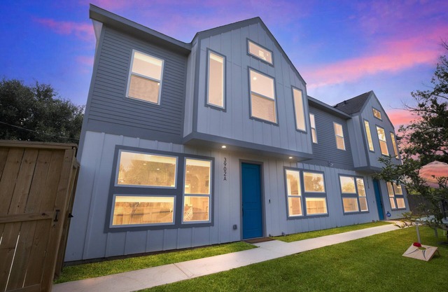 NEW! Houston Cozy Retreat | 3BR 3BA | Downtown Views