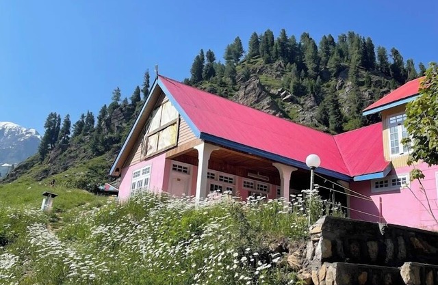 New Lalazar Hotel