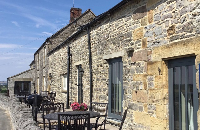 NEW LISTING! Dog-friendly Cottage in the Derbyshire countryside
