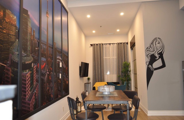 New Loft in famous historical "Graphic Art Building" heart of downtown Toronto