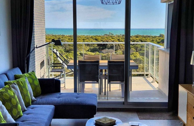 New luxury Penthouse (5 p.) Sea view & Swimming pool, 2 Bedrooms & 2 Bathrooms