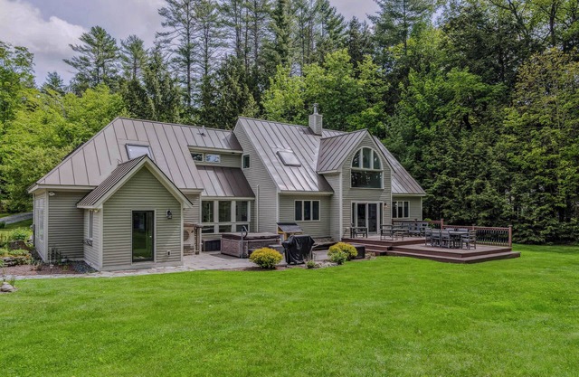 New! Luxurious Escape, Hot Tub - Quechee Meadows