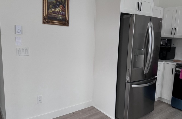New modern suite in Silver Valley, close to downtown Maple Ridge, parks