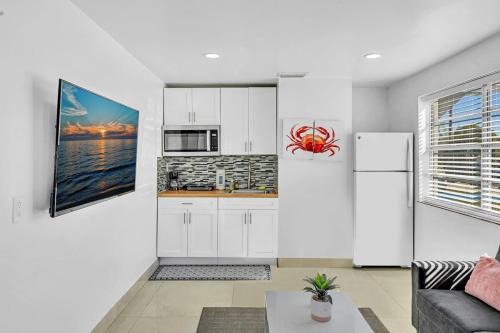 New & Modern W 2 Beds Mins To Beach & Casino #21b