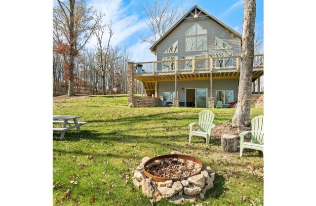 New Mountain Retreat w/outdoor activities including rock climbing and hiking