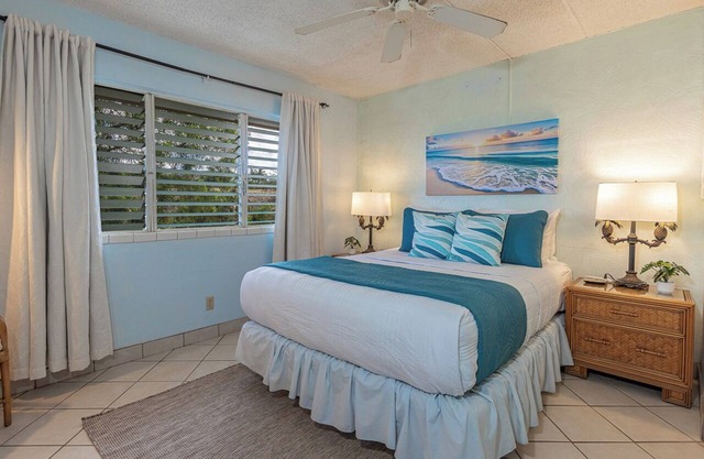 New-*Reduced Fall Rates* #8-259-Across from Beach! Next to Food & Shops