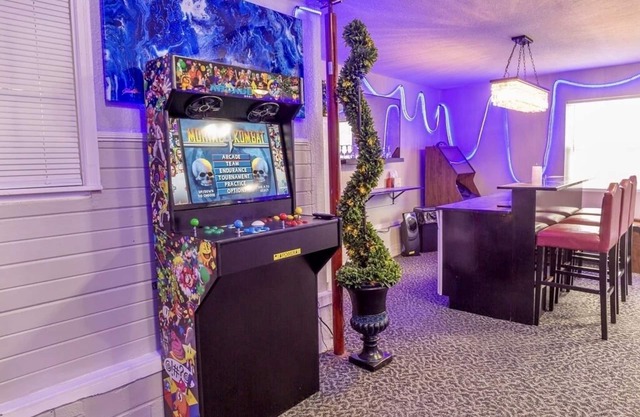 NEW REMODEL! ARCADE GAMES, PNG PNG, SKEE BALL, ACCESS TO POOLS.WE HAVE IT ALL!