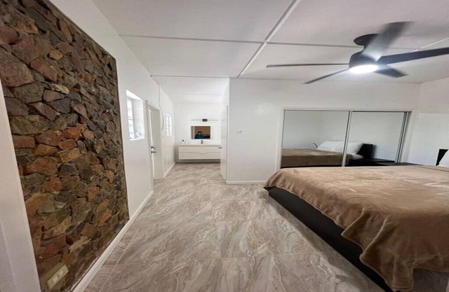 New Remodeled Modern 2 Bed, AC, Generatorn
