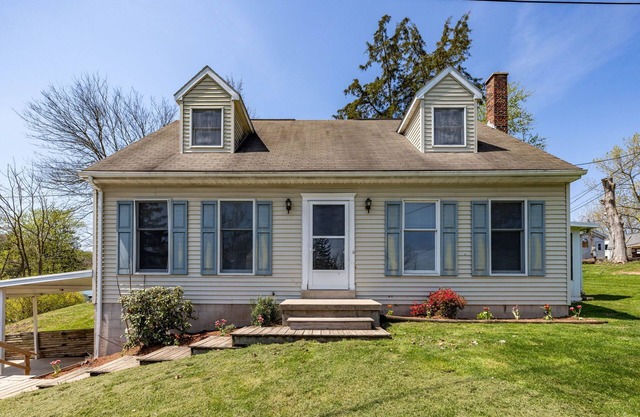 New Renovated House within Campground
