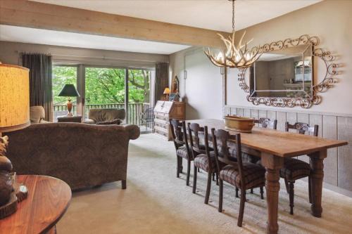 New- Resort villa- 2Bedroom 3Bath unit Golf Pools
