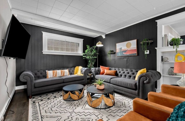 NEW! Sleeps 13! Convenient&Close